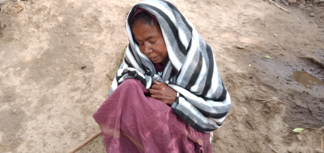 Kombol Bitoron — blanket distribution